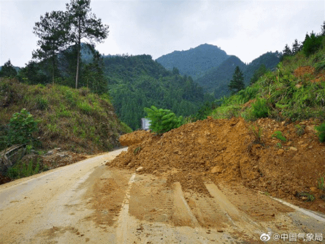 四川暴雨|暴雨预警继续发布！长江水旱灾害防御应急响应提升至二级！
