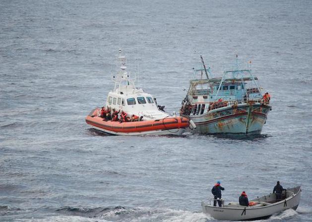 移民|?意大利南部70名非法移民接受核酸检测 28人检测结果呈阳性