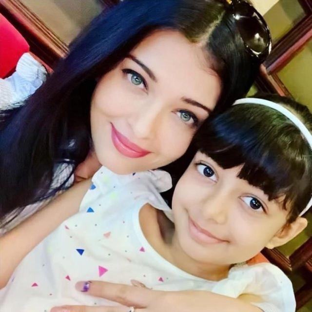 文汇报|印度“宝莱坞第一美女”感染新冠，老公与女儿一起中招