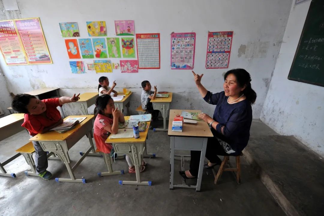 代课教师|【岛叔说】少年宫该给“张东升”转正吗？