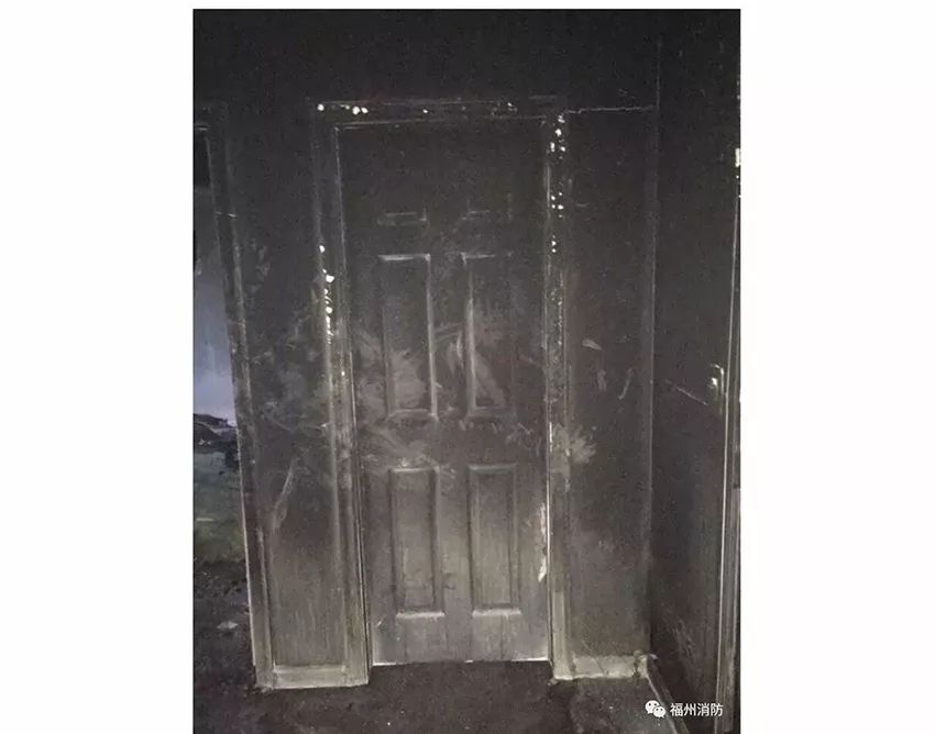 工人日报|晚上睡觉，卧室门开着好还是关着好？看完这篇文章你就懂了