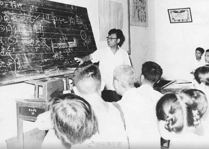 艾滋病|又一星辰陨落！他分离出中国第一株艾滋病病毒