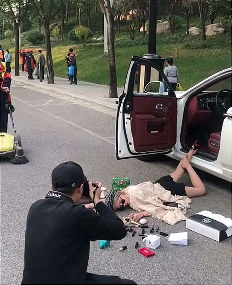 视觉志|当代社会里「审美畸形」现状。