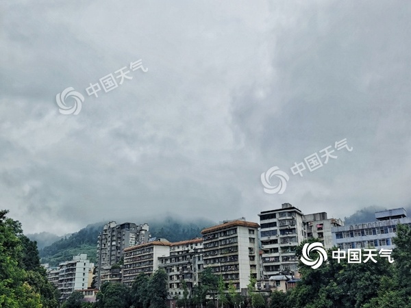 南方强降雨|南方强降雨今明天进入最强时段 华南高温闷热继续“打卡”