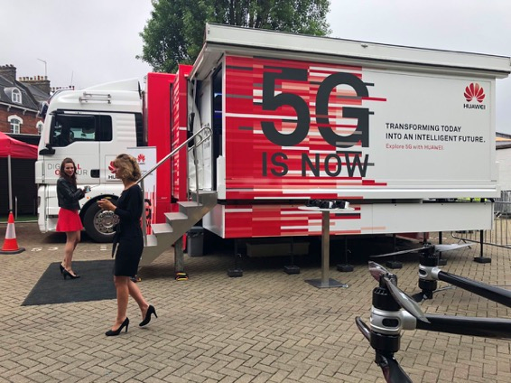 华为|海外网评:禁用华为,英国为何“变脸”?