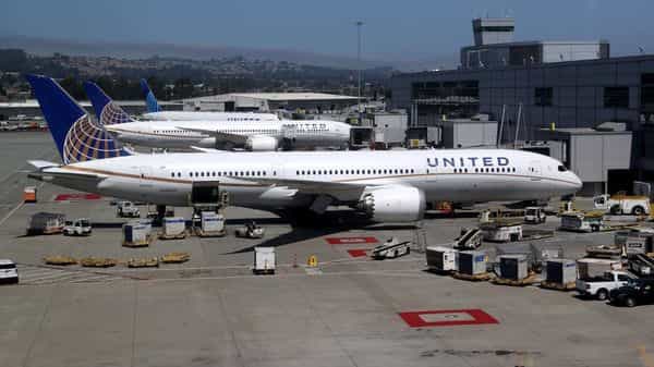 央视新闻|印度陆续重开部分赴美法等航线