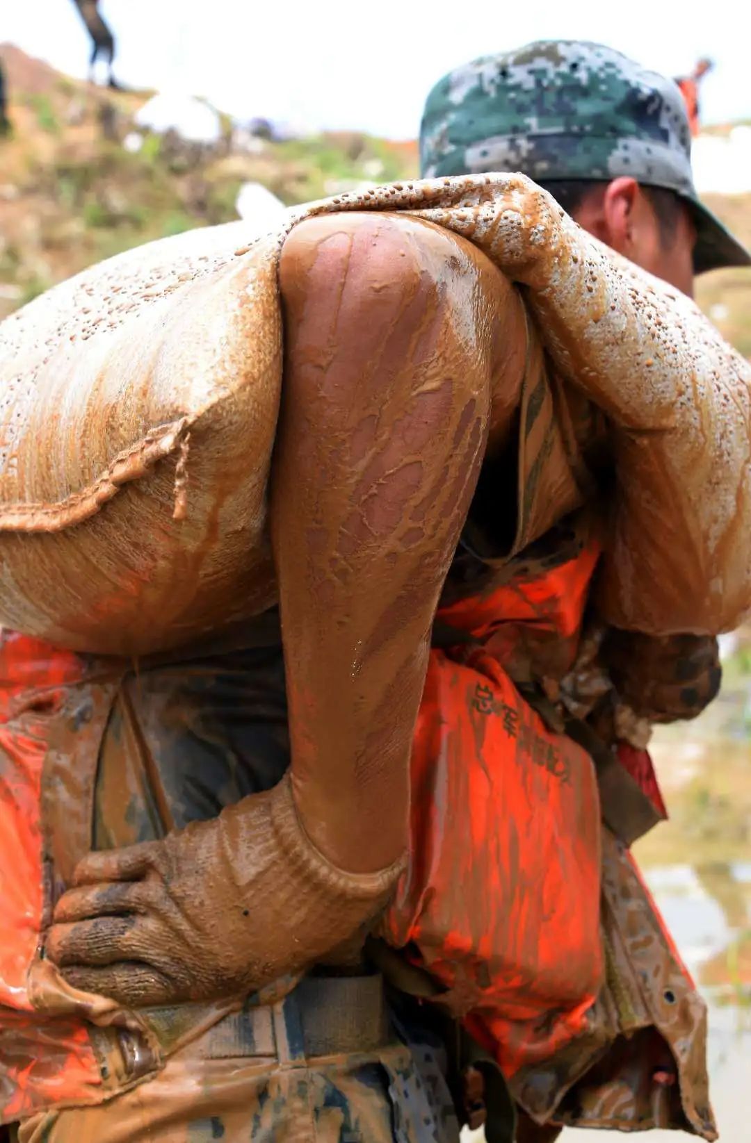 中国军情|“00后”的肩膀,扛得住!