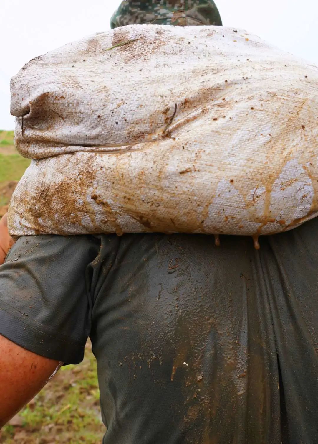 中国军情|“00后”的肩膀,扛得住!