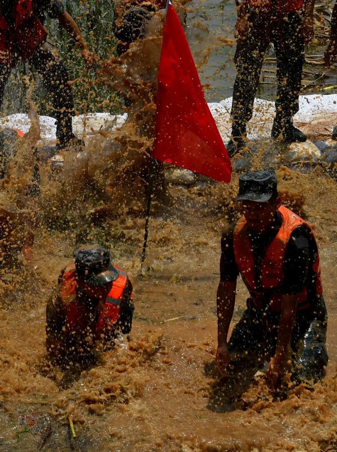 中国军情|“00后”的肩膀,扛得住!