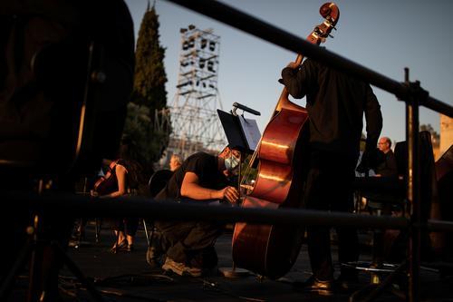 雅典|希腊雅典古罗马市集遗址前响起音乐声……
