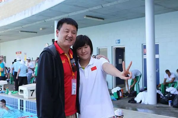 游泳|中国游泳队功勋教练徐国义去世,年仅50岁