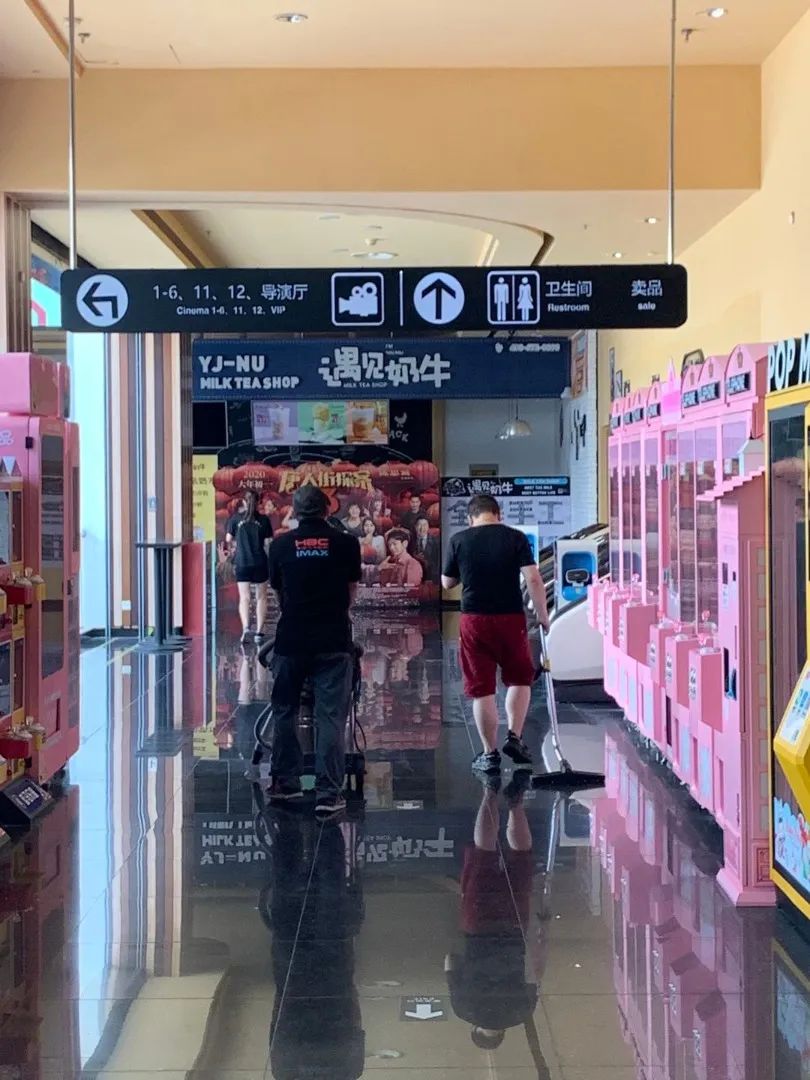 春节票房|?影院复工首日:全国票房二百万,北京仍未开工,回血路途漫漫