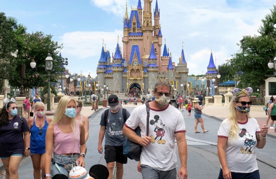 海外网|美国佛州连续5天新增超万例 州议员和民众都慌了