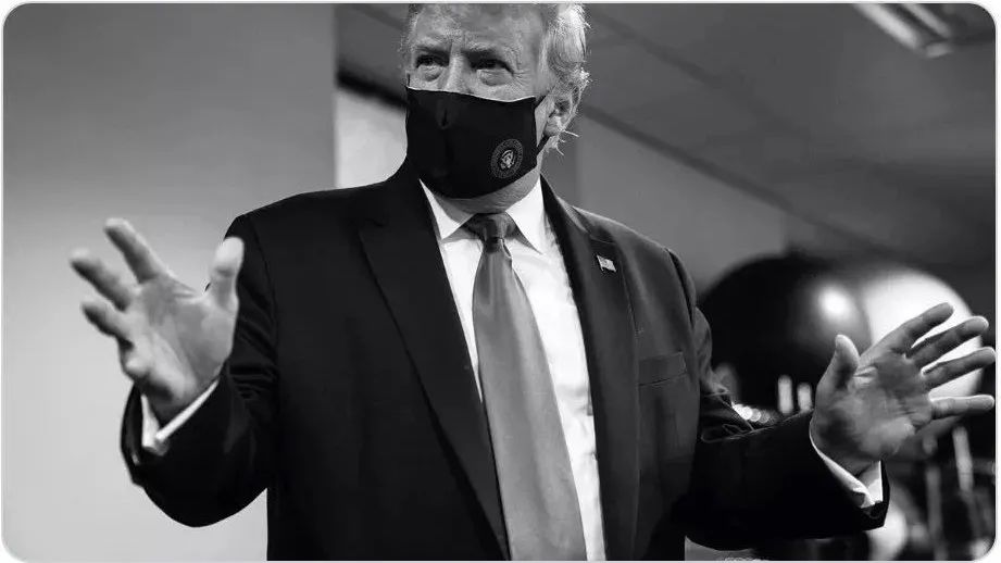 参考消息|戴口罩=爱国？特朗普迫于压力终于改口