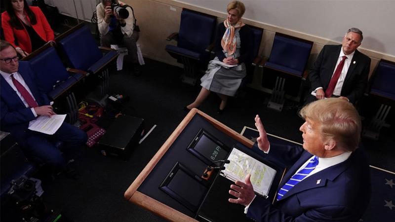 白宫|为挽救支持率恢复疫情简报会？美媒：白宫意识不到症结所在