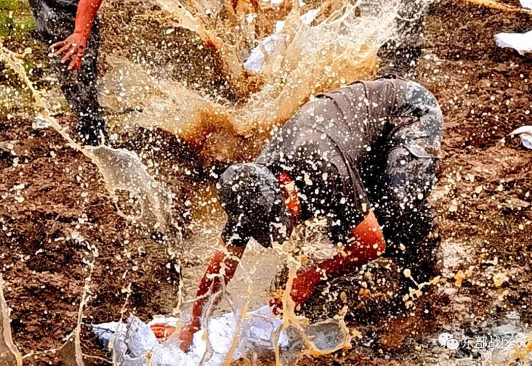 抗洪|57张抗洪图，没有一个标题能承载勇士的付出！