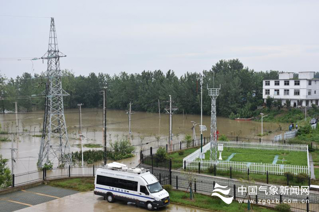 时政|【图片新闻】中国气象报记者奔赴王家坝一线采访