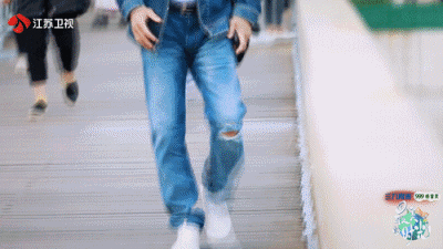 视觉志|遇到这样的男人请注意：54岁的年龄，24岁的身材。