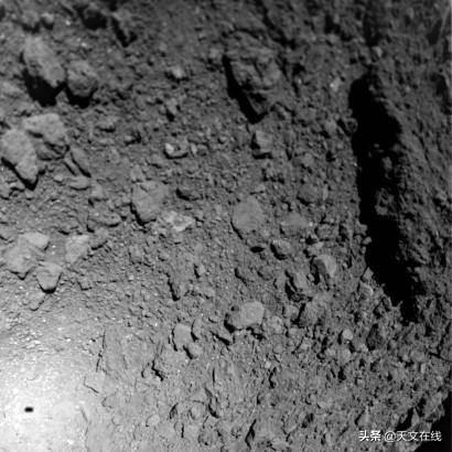 小行星|一次前所未有的亲密接触！发现小行星上熟悉的岩石与物质