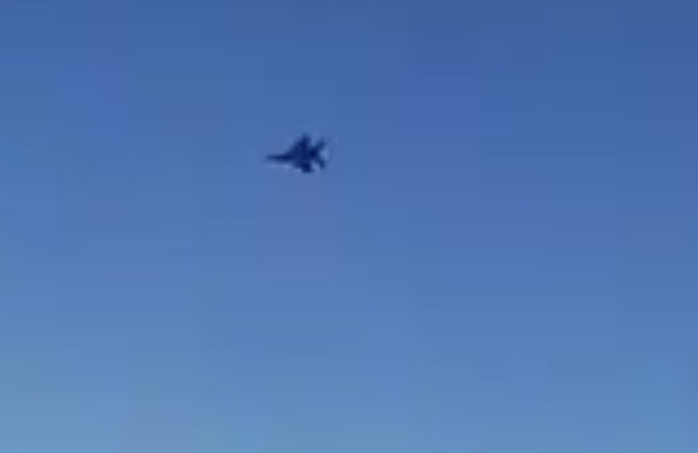 战斗机|疑遭2架美军战斗机逼近！伊朗客机被迫改变飞行高度造成4名乘客受伤