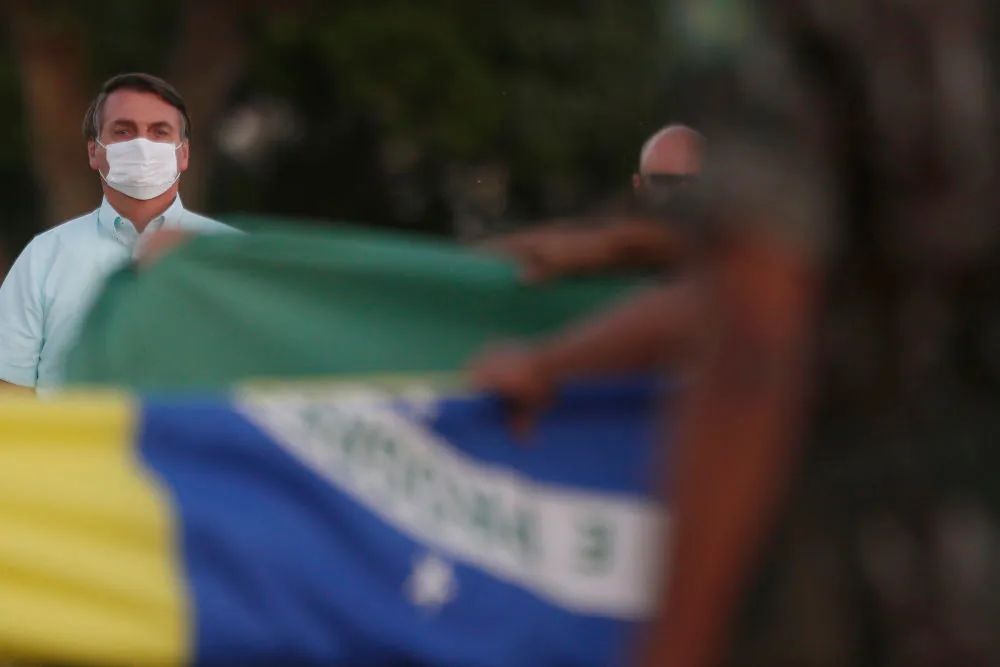 巴西总统|巴西已有10个州的州长感染新冠病毒