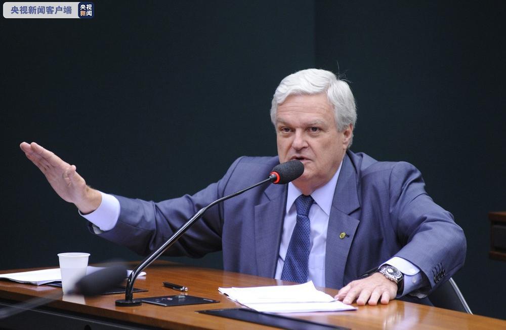 央视新闻客户端|巴西劳工党前参议员因感染新冠肺炎病逝