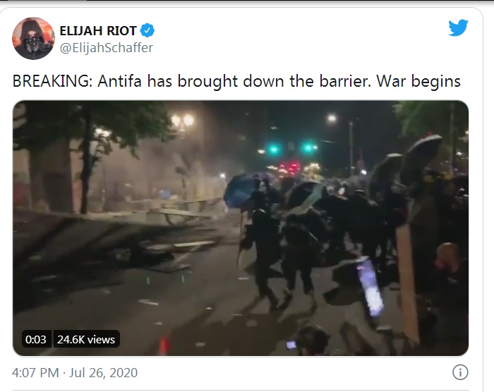 国际社会|“就像战场！”美国波特兰市骚乱升级，投掷物、催泪弹乱飞……