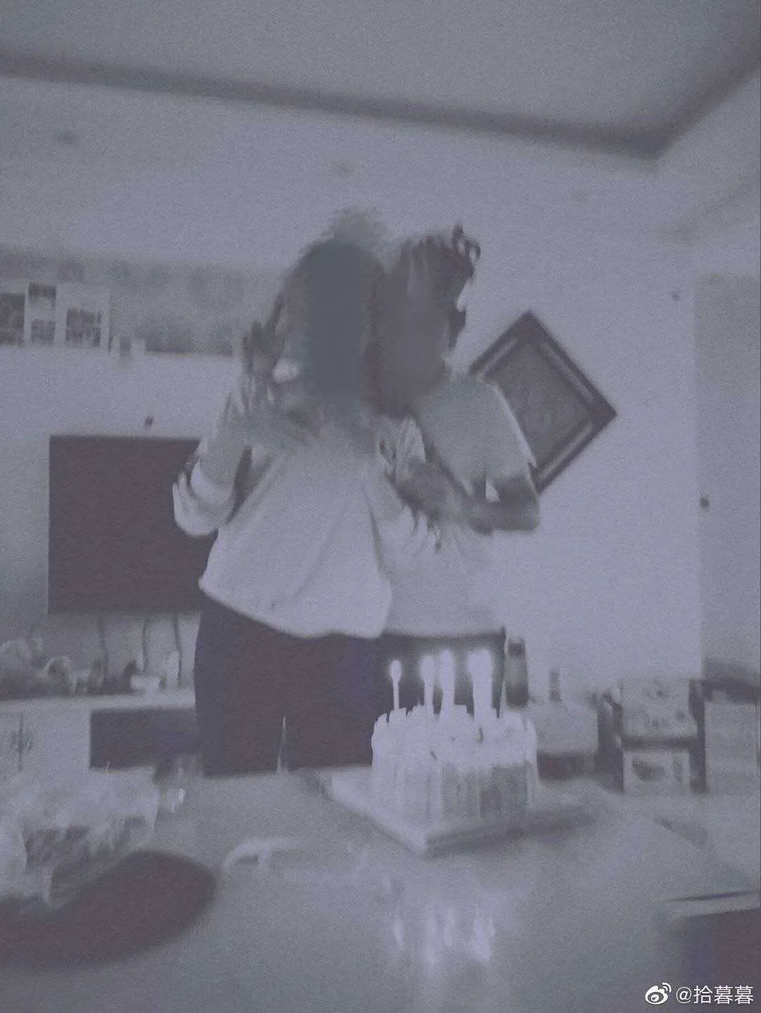 娱乐|你手机里有什么舍不得删除的照片?|团团卧谈会