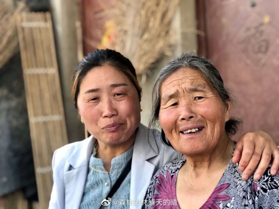 娱乐|你手机里有什么舍不得删除的照片?|团团卧谈会