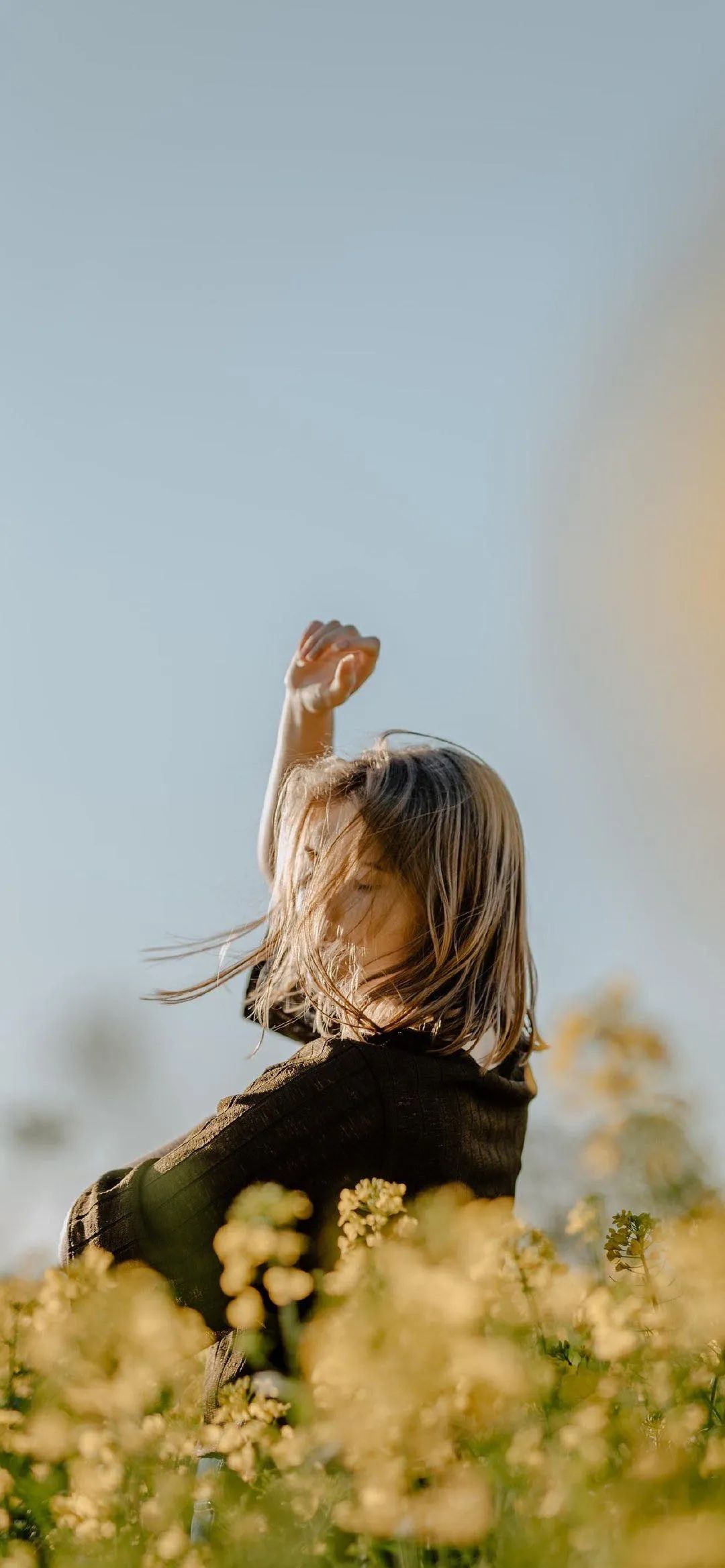 情感|七言 | ?没事早点睡，有空多挣钱