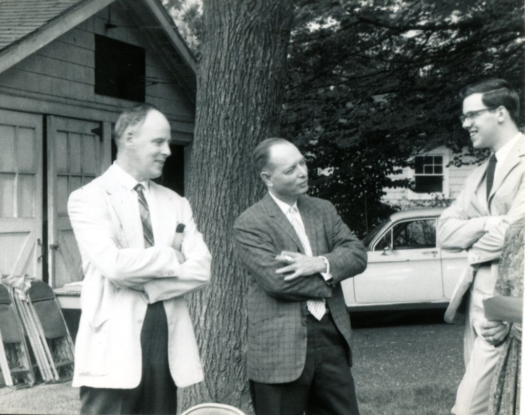 中科院物理所|因为不想付论文装订费，所以他放弃博士学位