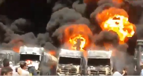 海外网|伊朗西部一工业园区多辆油罐车爆炸 现场火光冲天