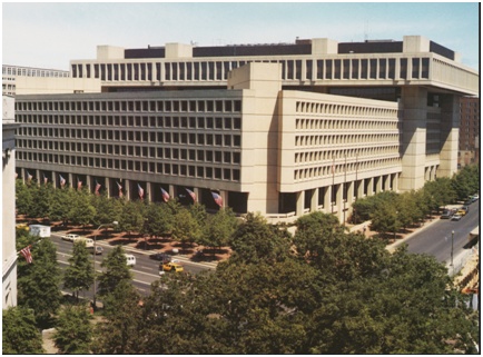 特朗普|经济纾困计划夹带“私货”？民主党：特朗普希望翻新FBI大楼，好阻止新酒店占用该地盘抢他生意