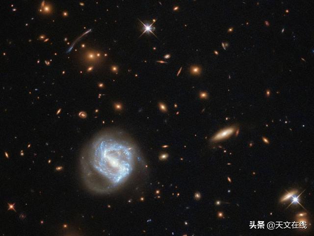 天文|弯曲两个星系团之间的桥