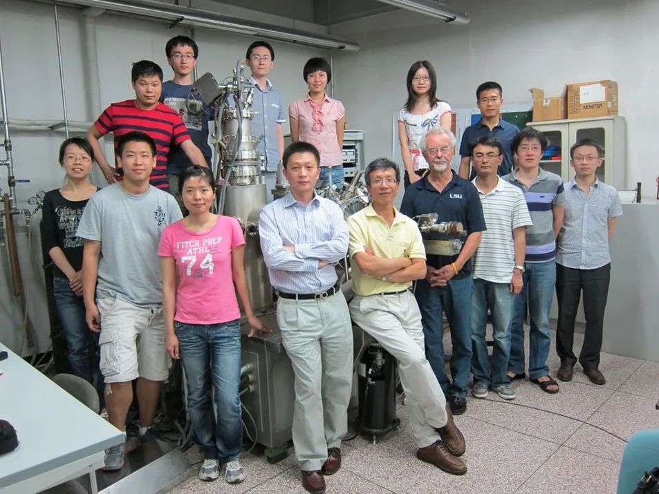 物理|传奇还将继续——怀念一代宗师Ward Plummer