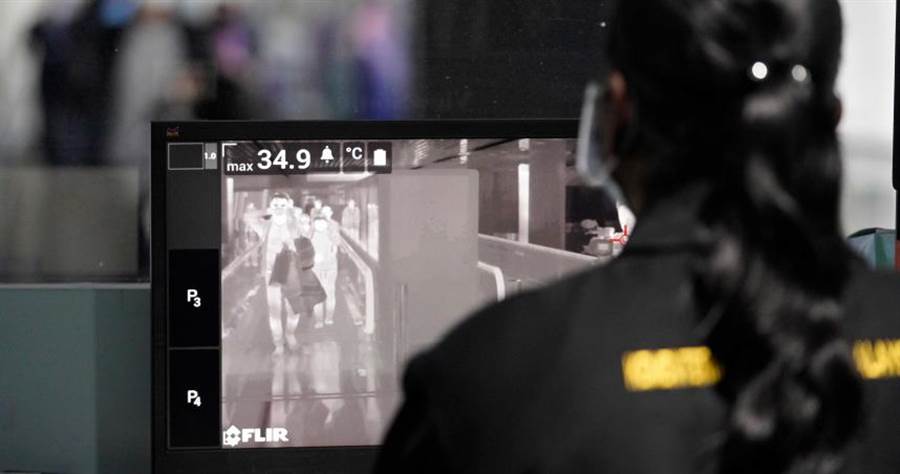 文汇报|想在家中隔离？新加坡新规：需全程戴电子跟踪器