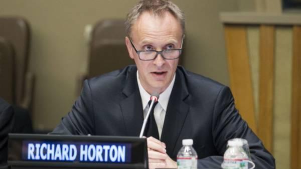 北京日报客户端|《柳叶刀》主编直言：美国政客煽动反华情绪是为了掩盖抗疫的失败