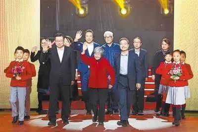 常书鸿|考古没“前途”？76年，他们做了件“对得起全天下炎黄子孙”的大事！