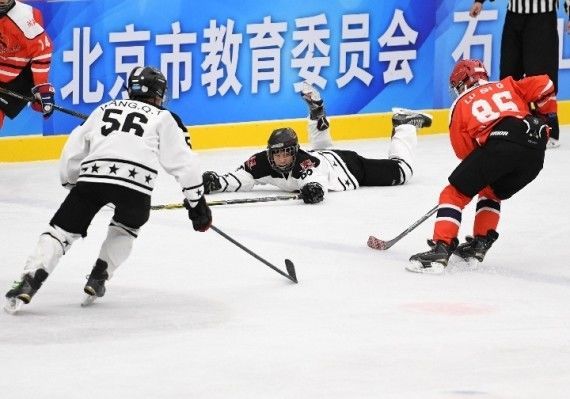 冰雪运动|【全民健身日】这些冰雪项目不太“冷” 说说冰球冰壶的大众缘