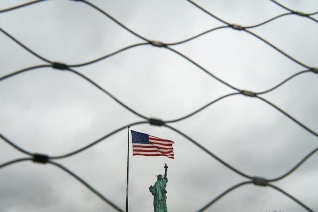 北京日报|美国宣布制裁这11名中国官员，没想到自取其辱……