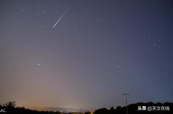 英仙座流星雨|闪耀八月夜空，英仙座流星雨极大将于八月12、13日降临