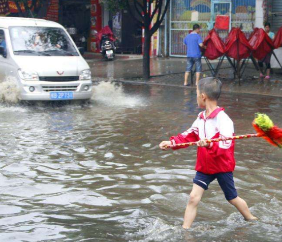 城市内涝|应急科普丨遇到城市内涝，如何避险？这份安全防范指南请收好