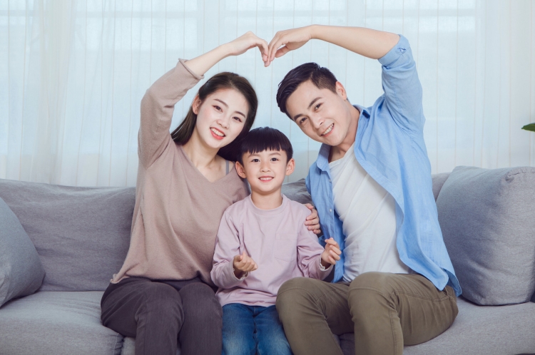 原生家庭|影视剧中不断加入来自原生家庭的矛盾话题，广受关注，专家指出：避免“复刻”，才是原生家庭留给我们的功课