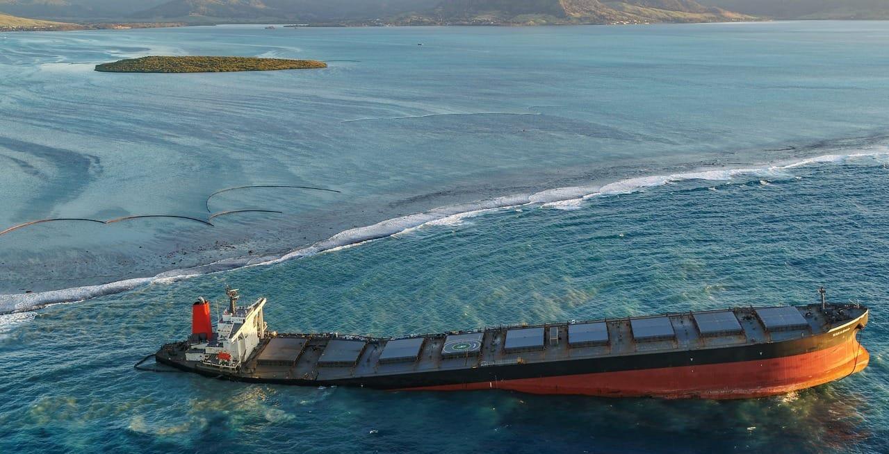 央视新闻|毛里求斯展开对涉事日本货船的调查 船员船长各执一词