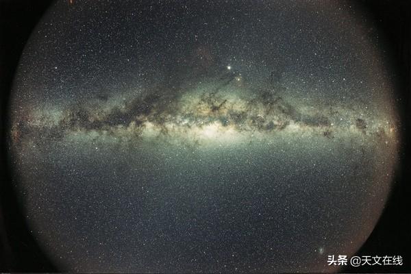 天文|科学家发现连结银河恒星的巨大结构