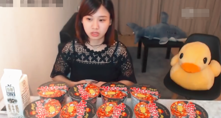 大胃王|这种行为，直接封号！