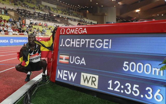 文汇报|切普特盖打破尘封16年的男子5000米世界纪录，前纪录保持者发文祝贺