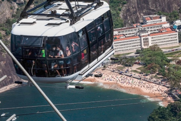 央视新闻客户端|疫中看拉美丨拉美国家合作加速新冠疫苗研发 专家提醒民众勿盲目乐观