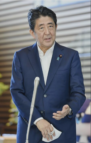日本内阁|安倍结束休假正式复工 日媒：等待他的将是一连串考验