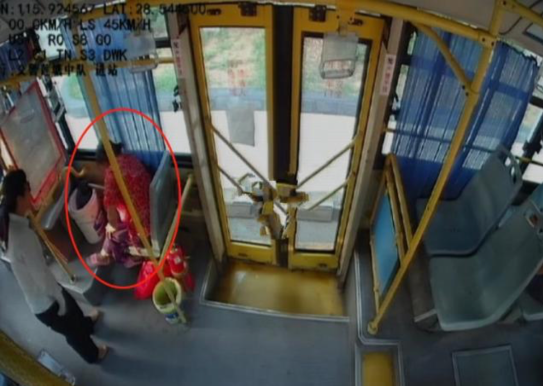 视觉志|朋友圈高赞：为什么总有人非要在乎那几块钱？